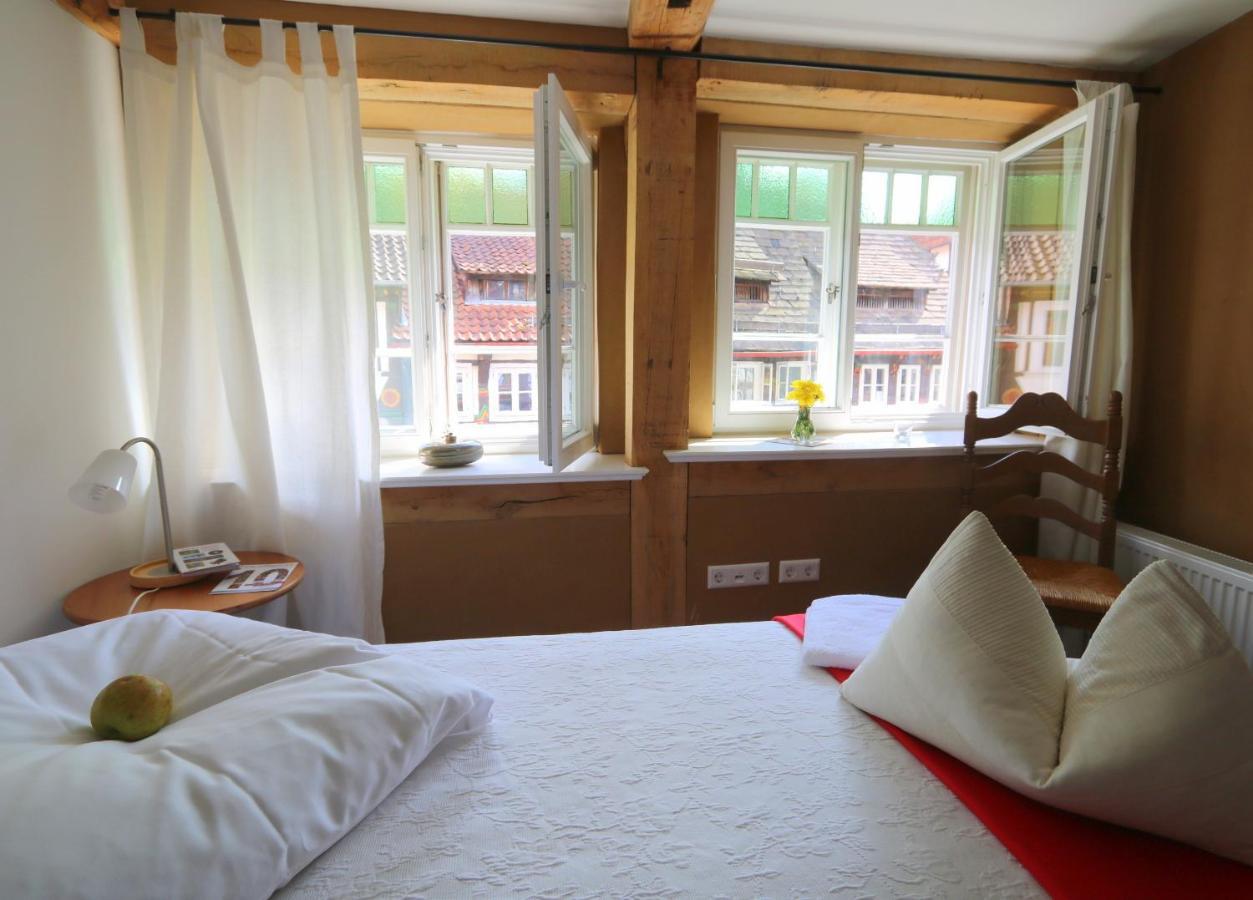 Fachwerk-Kultur-Pension Tangobruecke Einbeck Buitenkant foto
